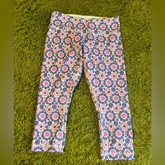 Lululemon Wunder Under Crop leggings in Twiggy Printed Power Purple / Aquamarine - Picture 3 of 13